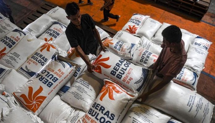 beras-bulog-jadi-premium