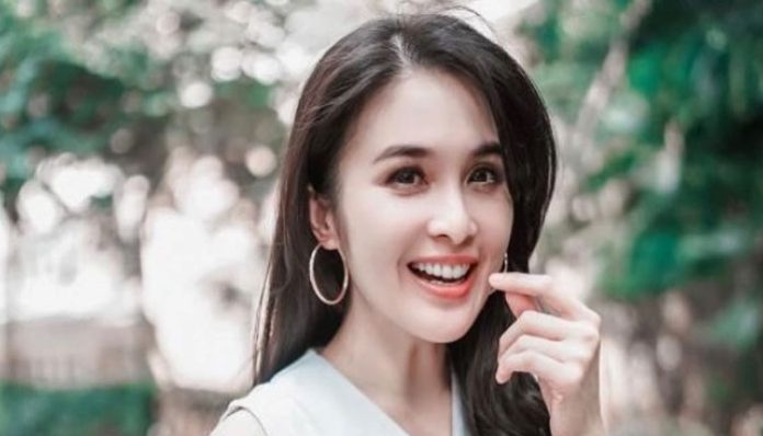 sandra-dewi