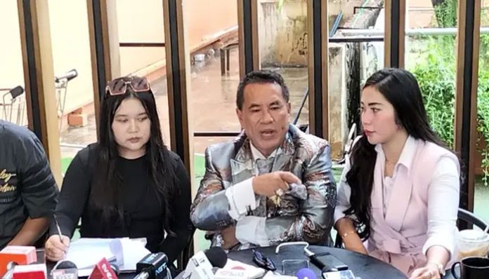 hotman-paris-minta-jokowi-bentuk-tim-pencari-fakta
