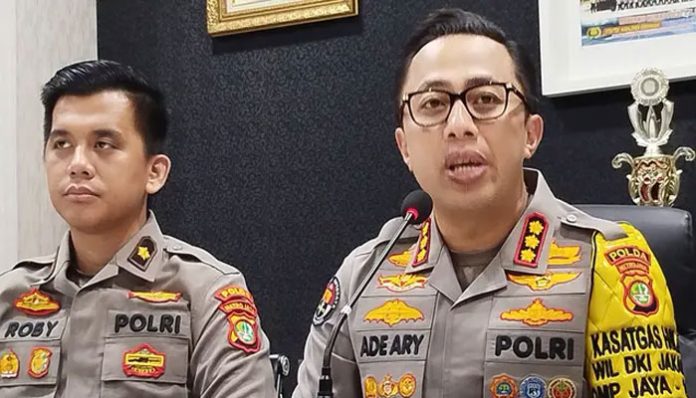 kombes-ade-ary-tangkap-pemilik-website-keris123