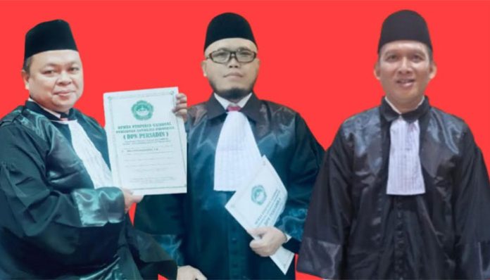 tiga-wartawan-bin