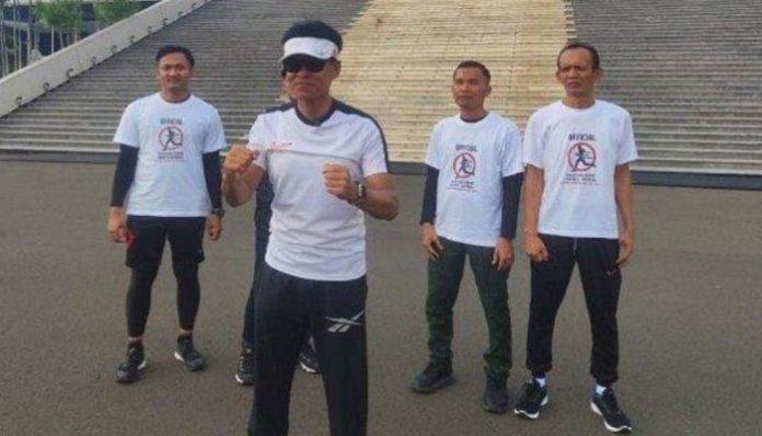 anggota-dpr-ri-didik-haryadi-jalan-kaki