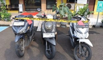 Barang bukti motor curian