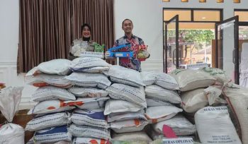 Polres Depok Jawa Barat tunjukkan barang bukti beras oplosan