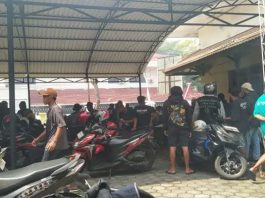 Aksi Demo Di Depan Pendopo Kabupaten Pati Jawa Tengah Ricuh
