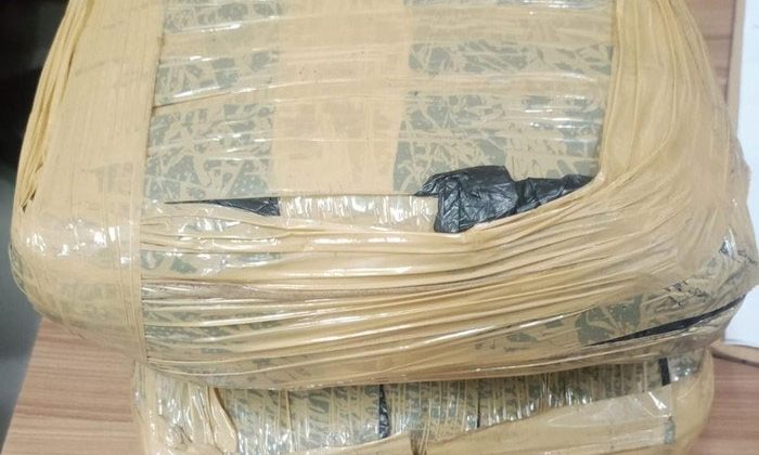 Barang bukti ganja seberat 2 kg yang berhasil diamankan Polres Metro Bekasi Kota