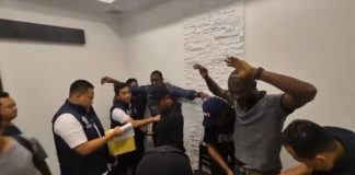 Polres Metro Jakarta Barat Menangkap Dua WNA Liberia Di Apartemen Kembangan Karena Terlibat Penipuan Uang Dolar Palsu