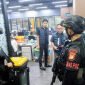 Polisi gerebek sarang penjahat judi online di Hayam wuruk Jakarta Barat