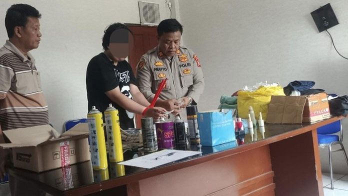 polisi-tangkap-pengedar-dan-pembuat-uang-palsu